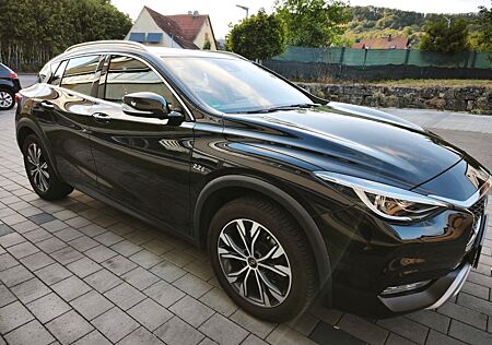 Infiniti QX30 2.2d DCT AWD Luxe Luxe