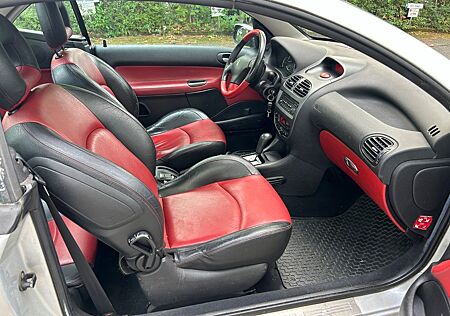 Peugeot 206 1.6 Cabrio/Klimaautom./Leder/1 Hand