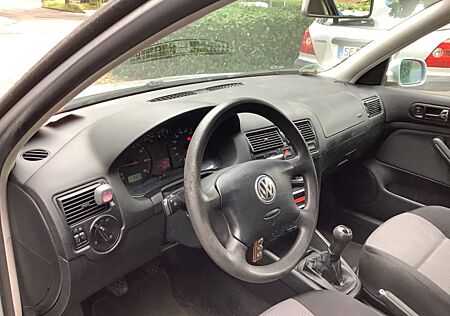 VW Golf Volkswagen 1.4 Basis Variant Basis