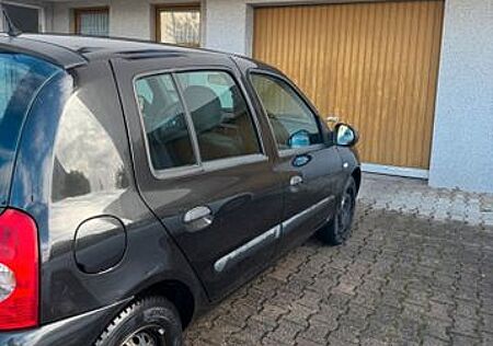 Renault Clio Expression 1.2 16V 75 Expression