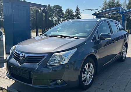 Toyota Avensis Combi Sol 1.8 Valvematic Sol