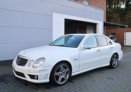 Mercedes-Benz E 63 AMG E -Klasse Lim. Rollo HARMAN TuV