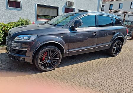 Audi Q7 4.2 TDI quattro tiptronic -