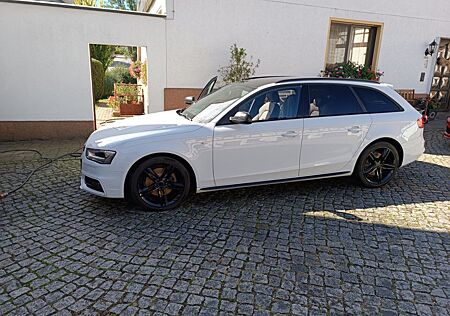 Audi A4 2.0 TDI 110kW clean diesel S line Avant S...