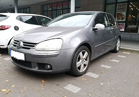 VW Golf Volkswagen 1.4 United TOP AUSSTATTUNG, fast Vollausst.