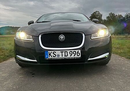 Jaguar XF 3.0 L V6 Diesel S -