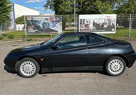 Alfa Romeo GTV 2.0 V6 T V6