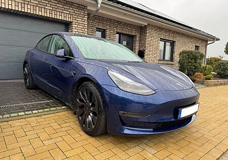 Tesla Model 3 Dualmotor Performance mit Allrad