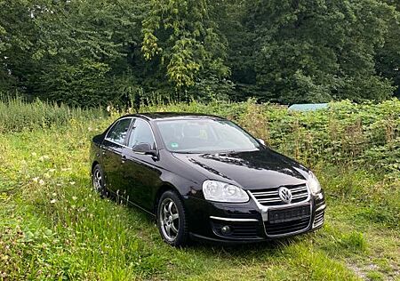 VW Jetta Volkswagen 2.0 FSI SHZ KLIMA 1.Hand