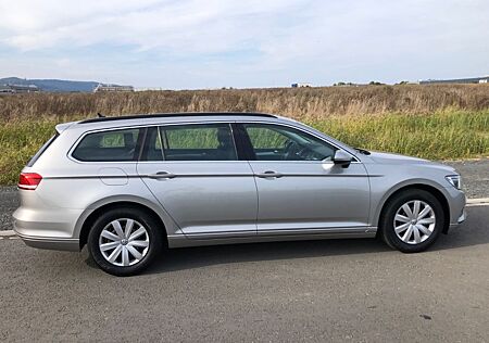 VW Passat Variant gebraucht kaufen VW Passat Variant Volkswagen Passat Variant2,0TDI Comfortline BMT TOP ZUSTAND