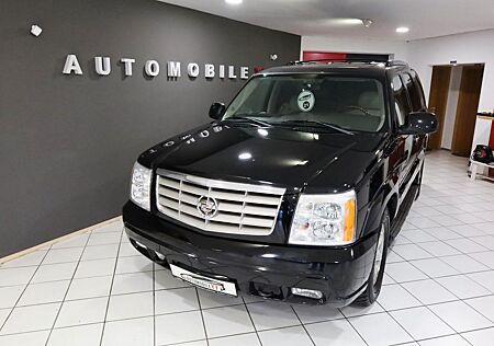 Cadillac Escalade 6.0 V8 AWD,Xen,Klimaaut,7Sitzer,AHK,PDC