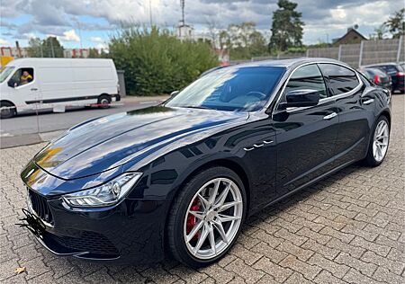 Maserati Ghibli Basis 3.0 V6 Automatik
