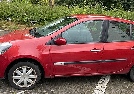 Renault Clio by RIP CURL 1.2 16V Eco2 55kW by RIP CURL