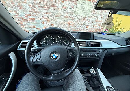 BMW 318d -