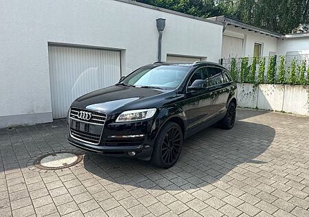 Audi Q7 3.0 TDI (DPF) quattro tiptronic -