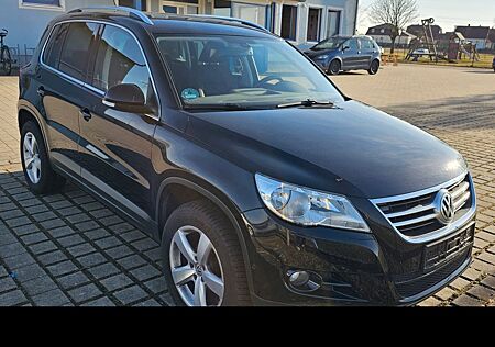 VW Tiguan Volkswagen 1.4 TSI 90kW BlueM. Tech Sport & Styl...
