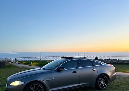 Jaguar XJ Portfolio Portfolio S