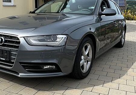 Audi A4 2.0 TDI 143 PS Ambition Avant Alcantara Leder