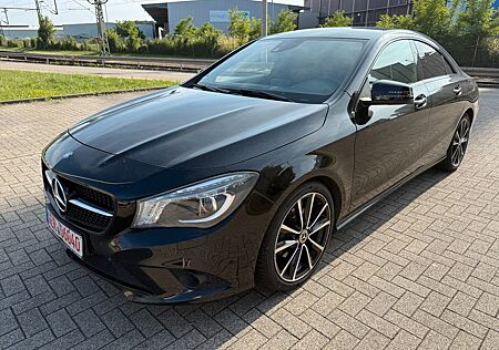 Mercedes-Benz CLA 200 7G-DCT Urban Sport+XEN+SHZ+TEMP+EUR6+PDC