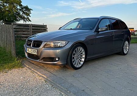 BMW 318i Touring