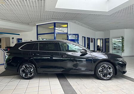 VW Passat Variant Volkswagen 1.5 eTSI-DSG Elegance, IQ,Navi Pr