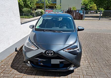 Toyota Aygo (X) Aygo (X) 1,0-l-VVT-i x-play club