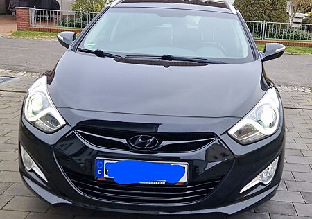 Hyundai i40 cw 1.7 CRDi fifa world cup edition