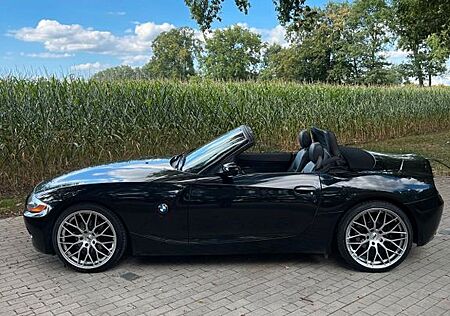 BMW Z4 3.0i - (Z85) 6-Zylinder mit AEZ-Felge