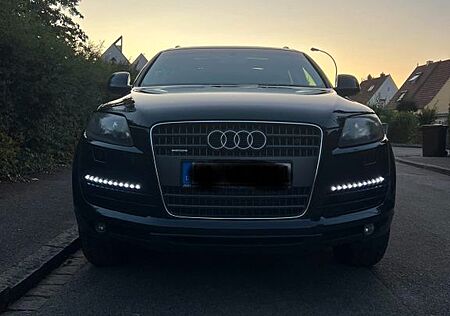 Audi Q7 3.0 TDI (DPF) quattro tiptronic -