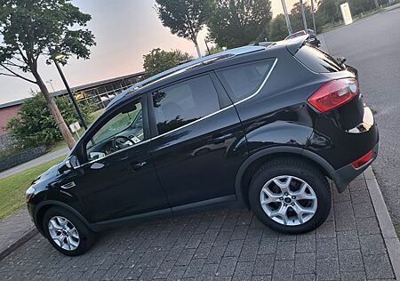 Ford Kuga 2,0 TDCi 2x4 103kW Titanium Titanium