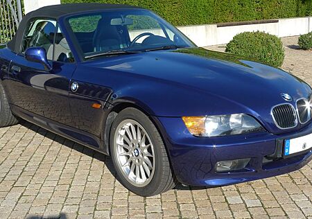 BMW Z3 Roadster 1.9i -M Ausstattung gepflegt