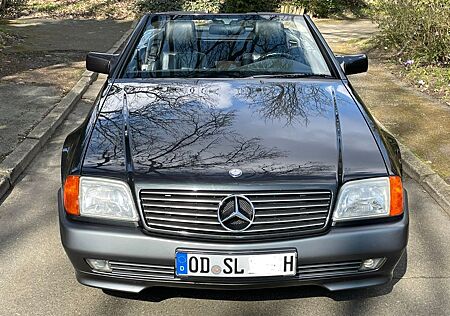 Mercedes-Benz SL 300 Jahreswagenzustand Oldtimer Winterpreis