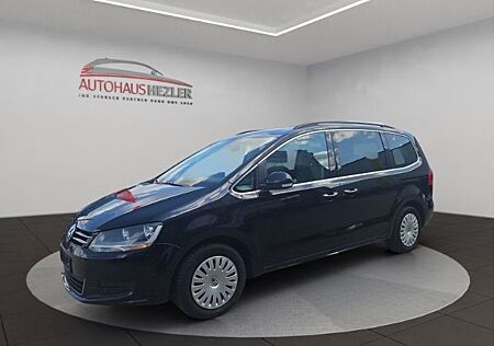 VW Sharan Volkswagen 2.0 TDI Comfort. Navi 3-Zonen-Klimaautom.