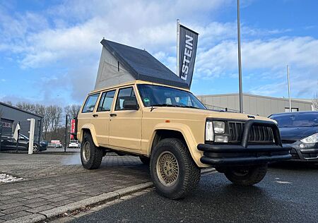 Jeep Cherokee 4.0 limited Hubdach Camping Wohnmobil