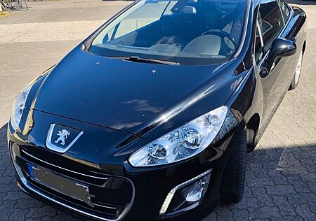 Peugeot 308 CC Active 120 VTi Active Unfallfrei