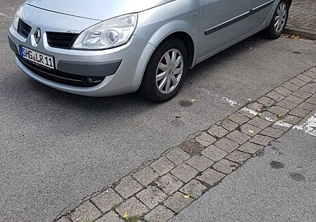 Renault Scenic Dynamique 2.0 16V Klimaautomtik,Navi,