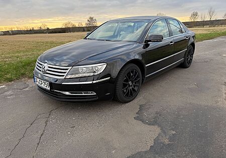 VW Phaeton Volkswagen 3.0 V6 TDI 4MOTION Tiptronic 5-Sitzer -