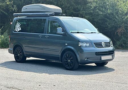 VW T5 Multivan Volkswagen Highline
