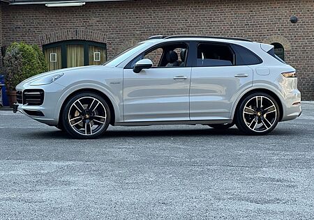 Porsche Cayenne E-Hybrid Platinium Edition H-LENKUNG*MAT