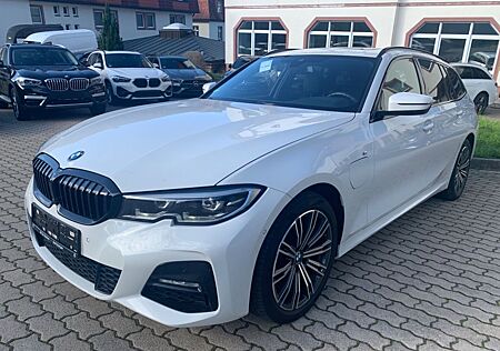 BMW 330 e Tour M Sport Pano*360Kamera*H&K*Shadow*LED