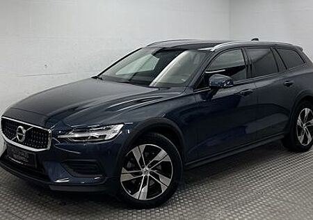 Volvo V60 CROSS COUNTRY B4 D AWD KAMERA+MEMORY+KEYLESS