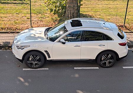 Infiniti FX 30d Black and White Edition Black and Whi...
