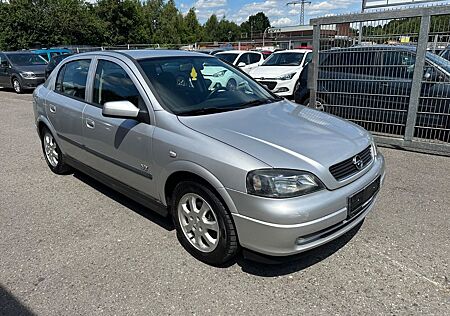 Opel Astra 1.6 Njoy