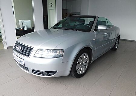 Audi A4 Cabriolet AUTOM KLIMA LEDER Einparkhilfe LM