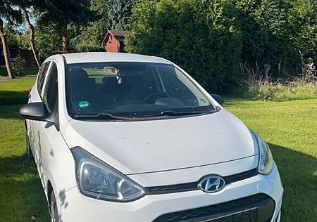 Hyundai i10 1.0 -