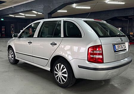 Skoda Fabia Combi 1.4 16V Ambiente Automatik Ambiente
