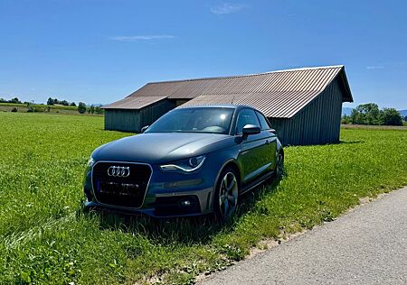 Audi A1 1.6 TDI 66kW S tronic S line S line