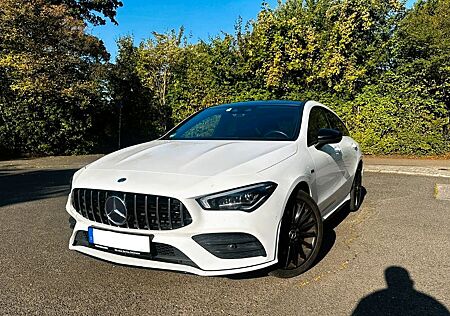 Mercedes-Benz CLA 250 Shooting Brake *AMG Line* JUNGE STERNE GARANTIE