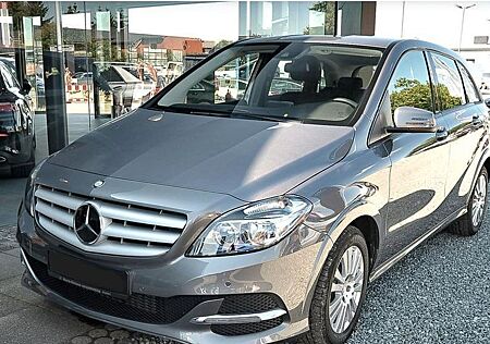 Mercedes-Benz 200