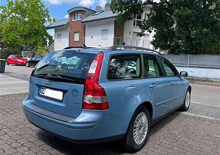 Volvo V50 2.0D Summum 2-Hand* Xenon* Memory* Privat !